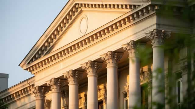 Elements for a meaningful sell-off coming into place: Moody's Analytics' Mark Zandi